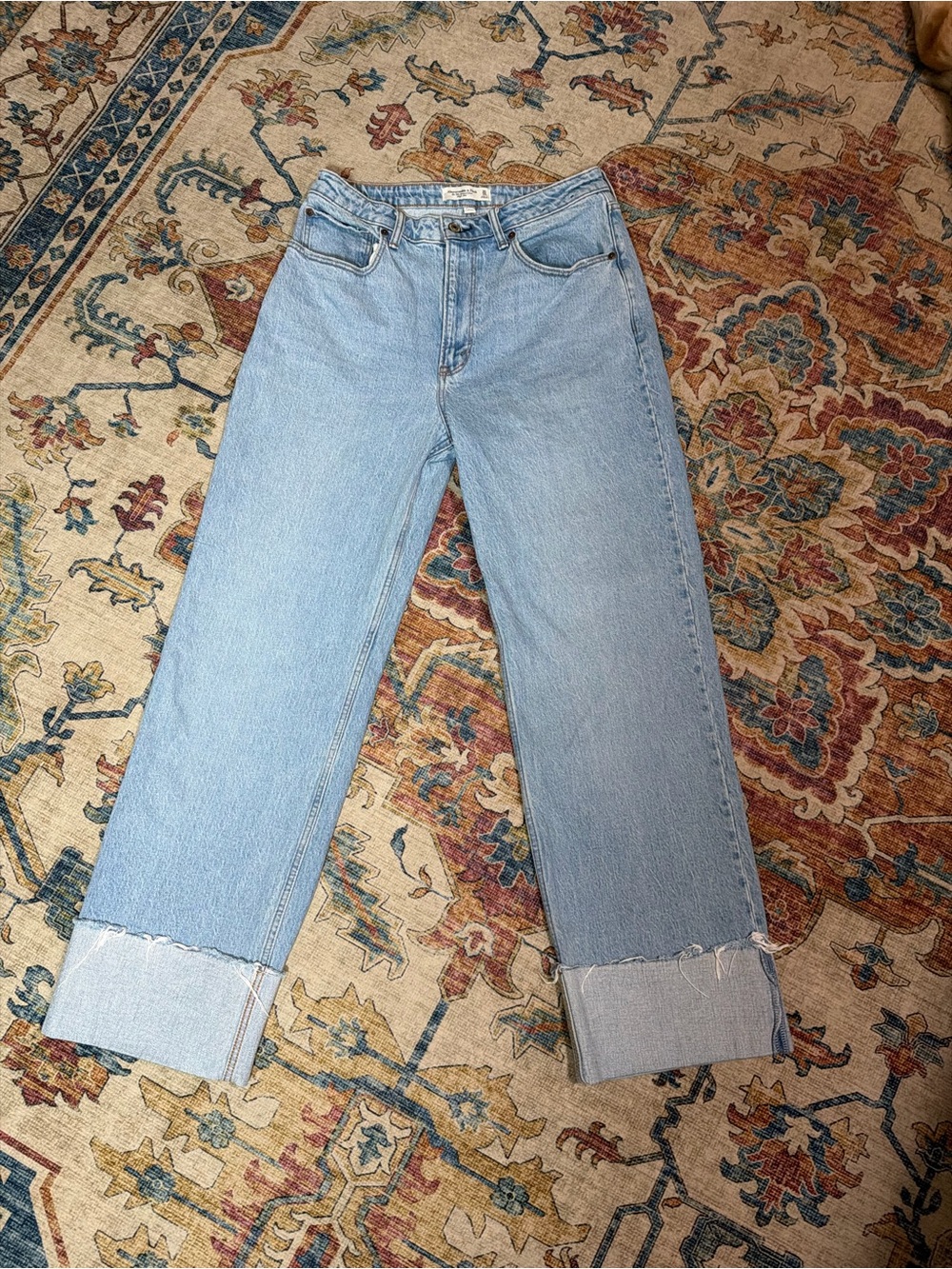 Abercrombie & Fitch Light Blue Relaxed High Rise Jeans - Picture 1 of 2